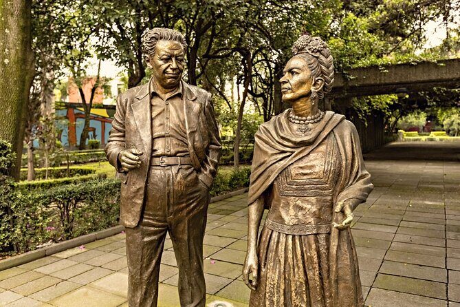 Xochimilco and Coyoacan and Frida Kahlo Museum optional - Timing and flow: a 9:00 AM start that actually gives you breathing room