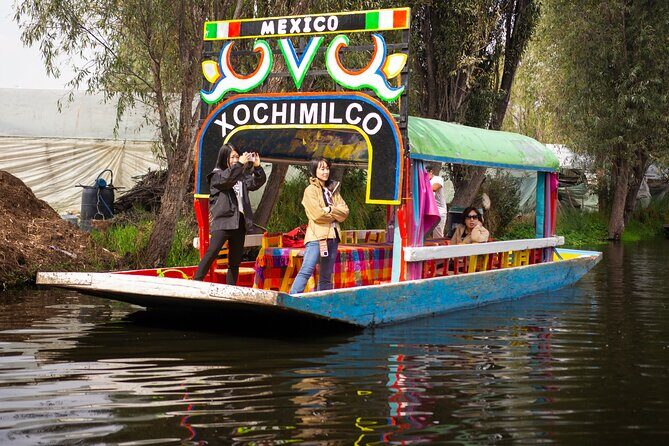Xochimilco canals private tour with kayaks + boat - The trajinera coffee break: why that snack feels like part of the trip