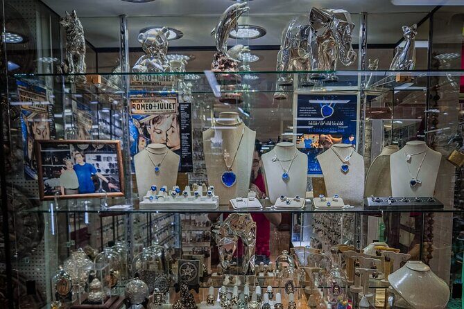 Xochimilco, Coyoacan and more tours - Plateria Rafael silver workshop: souvenirs with a full hour