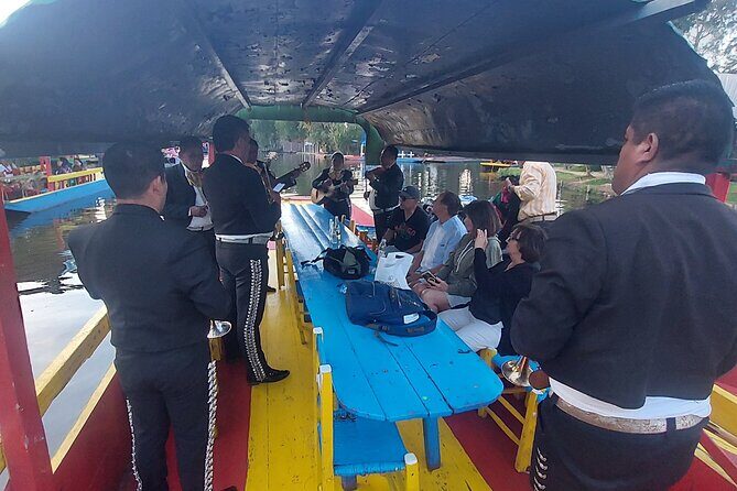 Xochimilco Floating Gardens and Coyoacan Private Tour - Xochimilco Floating Gardens: A Private 1-Hour Trajinera Ride