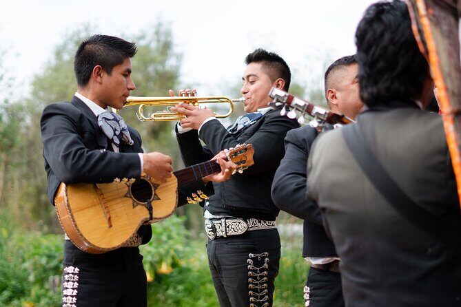 Xochimilco Magic: Culture, Canals & Mezcal, 3hr boat adventure! - Time on the water: what 3.5 hours really gives you