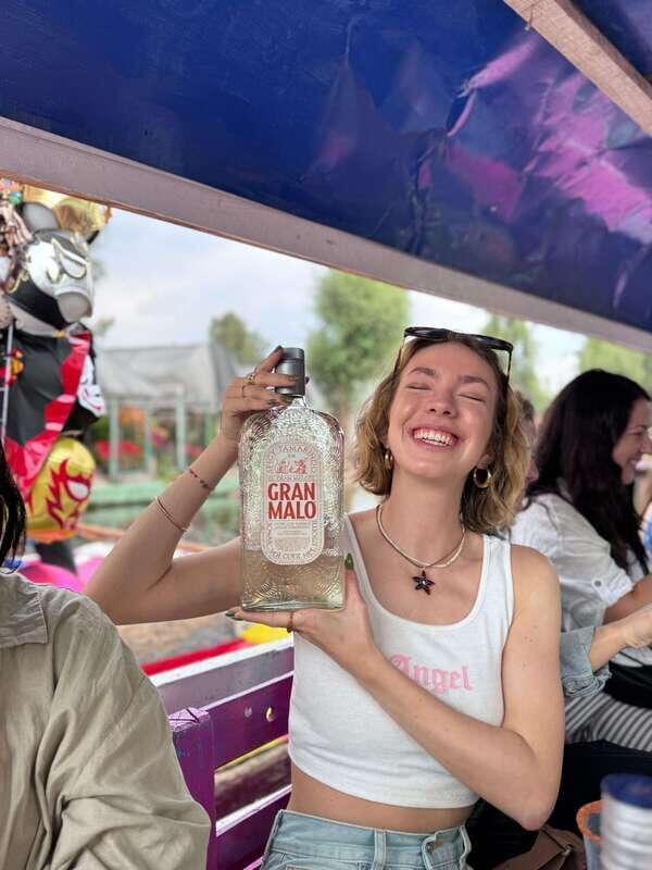 Xochimilco: Tequila tasting (unlimited) and cultural party on a boat - The agave tasting workshop: tequila, mezcal, and pulque