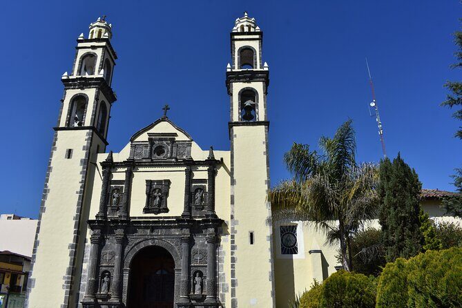 Zacatlán and Chignahuapan experience (private tour) - Stop 4: Zacatlán Zócalo Stops—Convent, Apple Lore, and a Bakery Taste