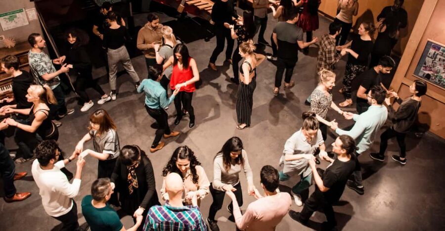 Zero to salsa for beginners - English Help, Spanish Optional: What to Expect From Communication